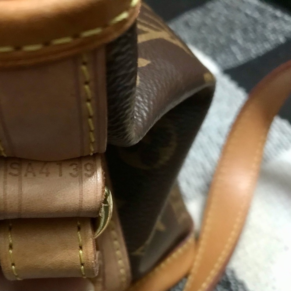 Louis Vuitton Noe BB - Picture 8 of 13